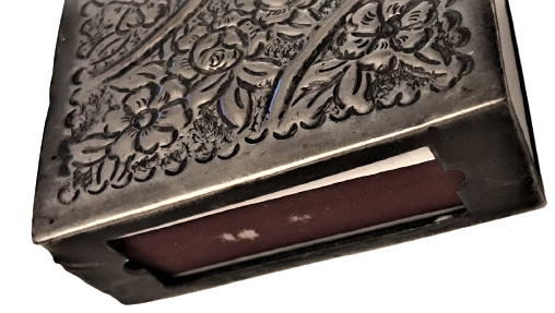 ĞÜMÜŞ ÜZERİ GÜL KABARTMA EL İŞCİLİKLİ KİBRİTLİK 