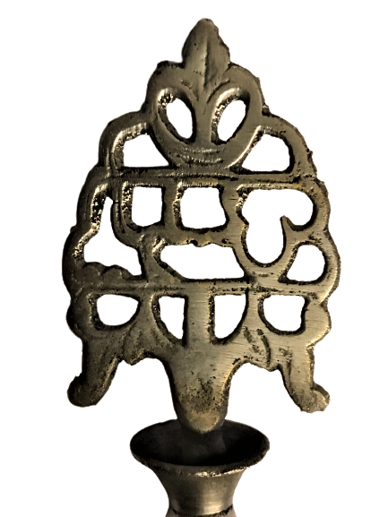 PİRİNC KAPAKLI GÖZ ETRAFINA GÜZEL GÖRÜNME İÇİN CEKİLEN SİYAH SÜRME BOYA KABI SÜRMEDAN 