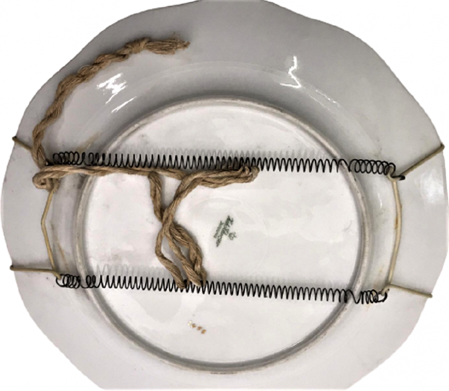 BAVARİA PORSELEN DUVAR TABAGI ÜZERİNDE YARDIMA DAVET EDİN GÜZEL FARKLI SÖZLERİ BULUNMAKTADIR