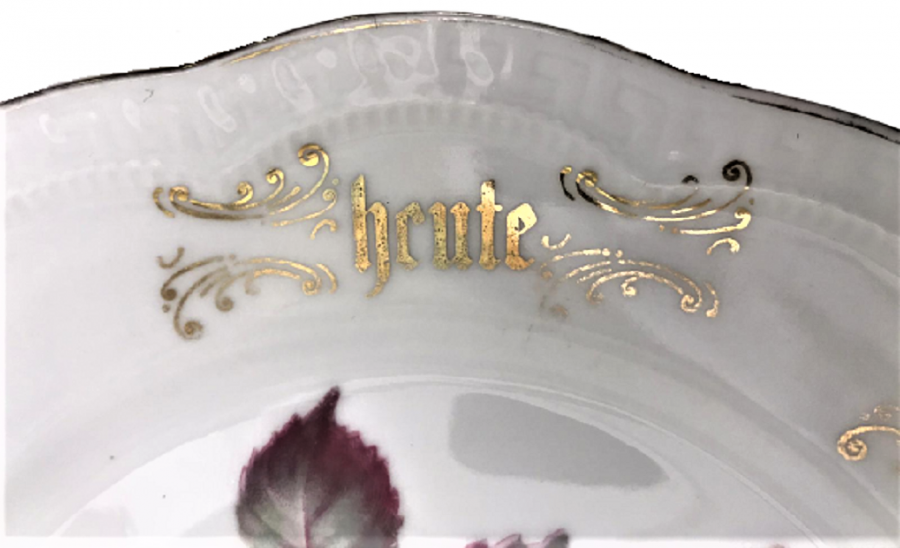 BAVARİA PORSELEN DUVAR TABAGI ÜZERİNDE YARDIMA DAVET EDİN GÜZEL FARKLI SÖZLERİ BULUNMAKTADIR