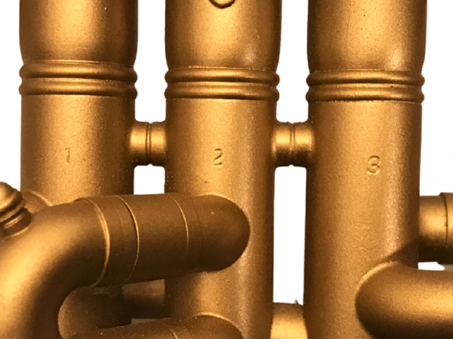 ORJİNAL KUTUSUNDA 1960  3 PİSTONLU 7C AGIZLIK ÜZERİ SERİ NUMARALI PREFESYONEL PİRİNC TROMPET 