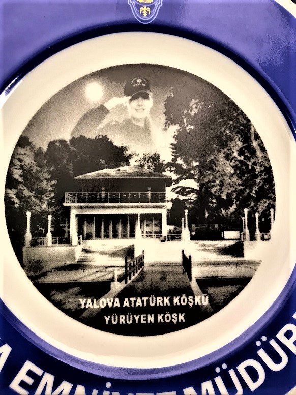 YALOVA EMNİYET MÜDÜRLÜGÜ BAŞARI PLAKETİ OLARAK SUNULMUŞ GÜRAL PORSELEN TABAK