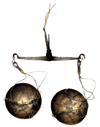 SÜLEYMANİYE YAPIM PİRİNC KEFELİ UFAK BOY EL TERAZİ VE AGIRLIKLARI KUTUSUNDA KEFE CAP 52 MM