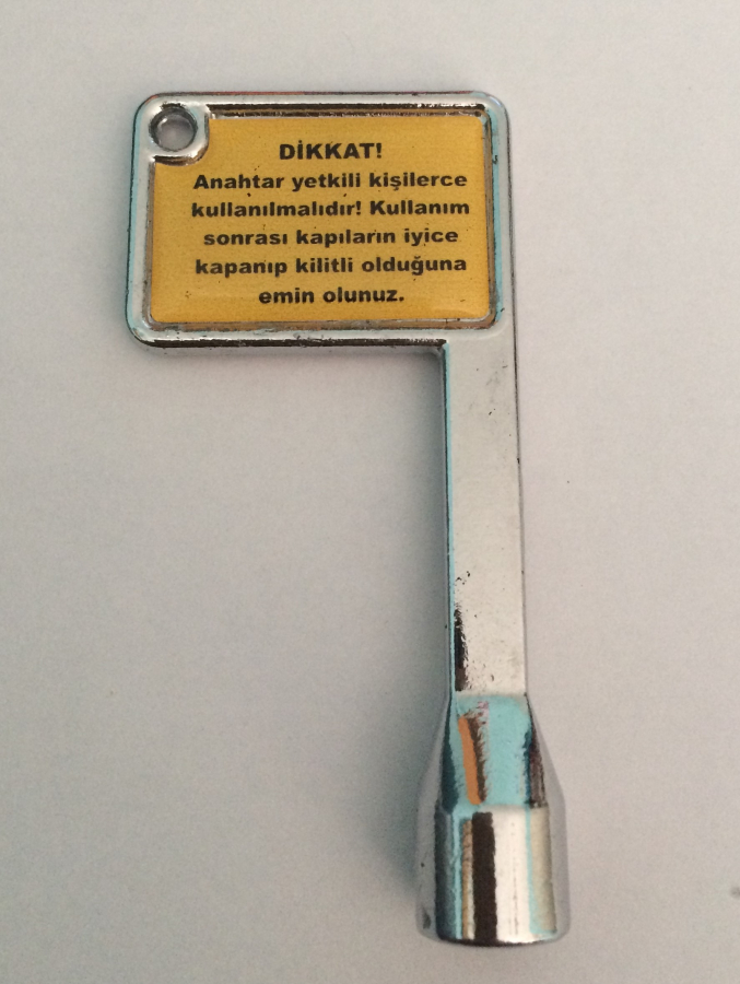 AH&MET TEMALI ASANSÖR KAPI ACMA KAPAMA ANAHTARI VE ANAHTARLIK