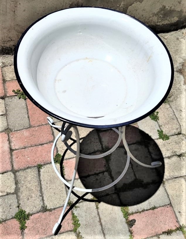 EMAYE DEMİR AYAKLI KOMPLE BEYAZ RENK HASTENE AMALİYAT VE BAKIM MALZEMESİ