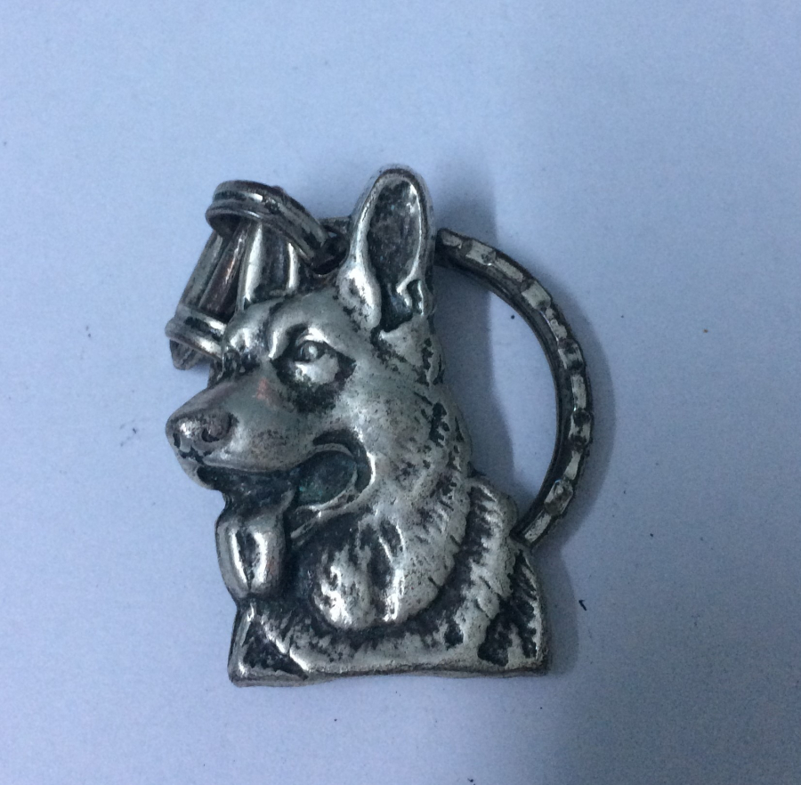 KURT KÖPEĞİ TEMALI METAL ANAHTARLIK