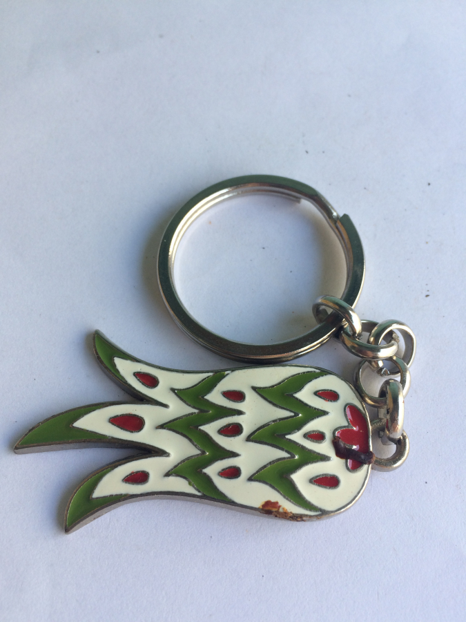 LALE ŞEKLİNDE YEŞİL MİNELİ METAL ANAHTARLIK