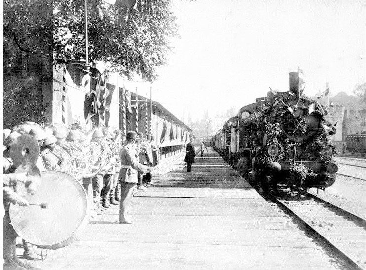 TCDDY MAJÖR ASA MASTRO ORİENT EKPRES KARŞILAMA BANDOSU TAKIM KOMUTANI ASASI