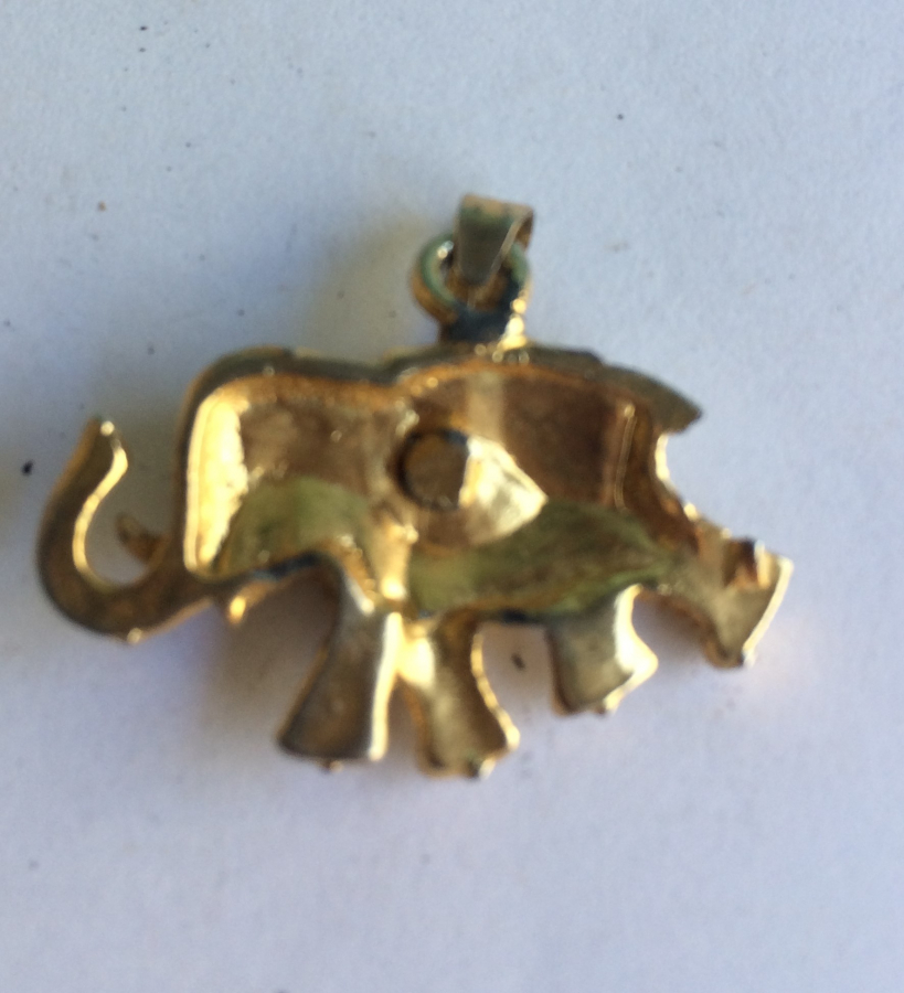 FİL TEMALI ÜZERİ TAŞLARLA BEZELİ KOLYE UCU