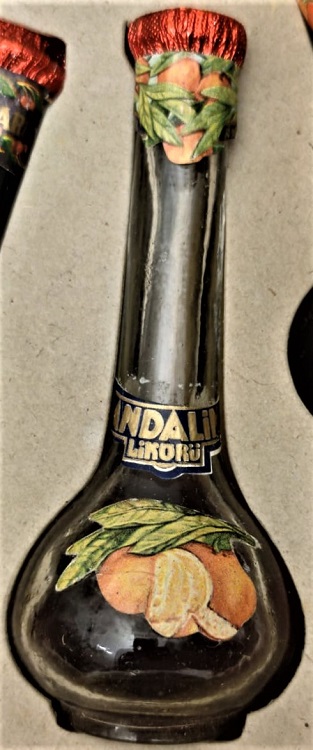 1948 İNHİSARLAR 10 CEŞİT MİNYATÜR  LİKÖRLER T.C TEKEL İDARESİ ORJİNAL KUTUSUNDA 