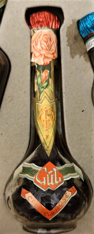 1948 İNHİSARLAR 10 CEŞİT MİNYATÜR  LİKÖRLER T.C TEKEL İDARESİ ORJİNAL KUTUSUNDA 