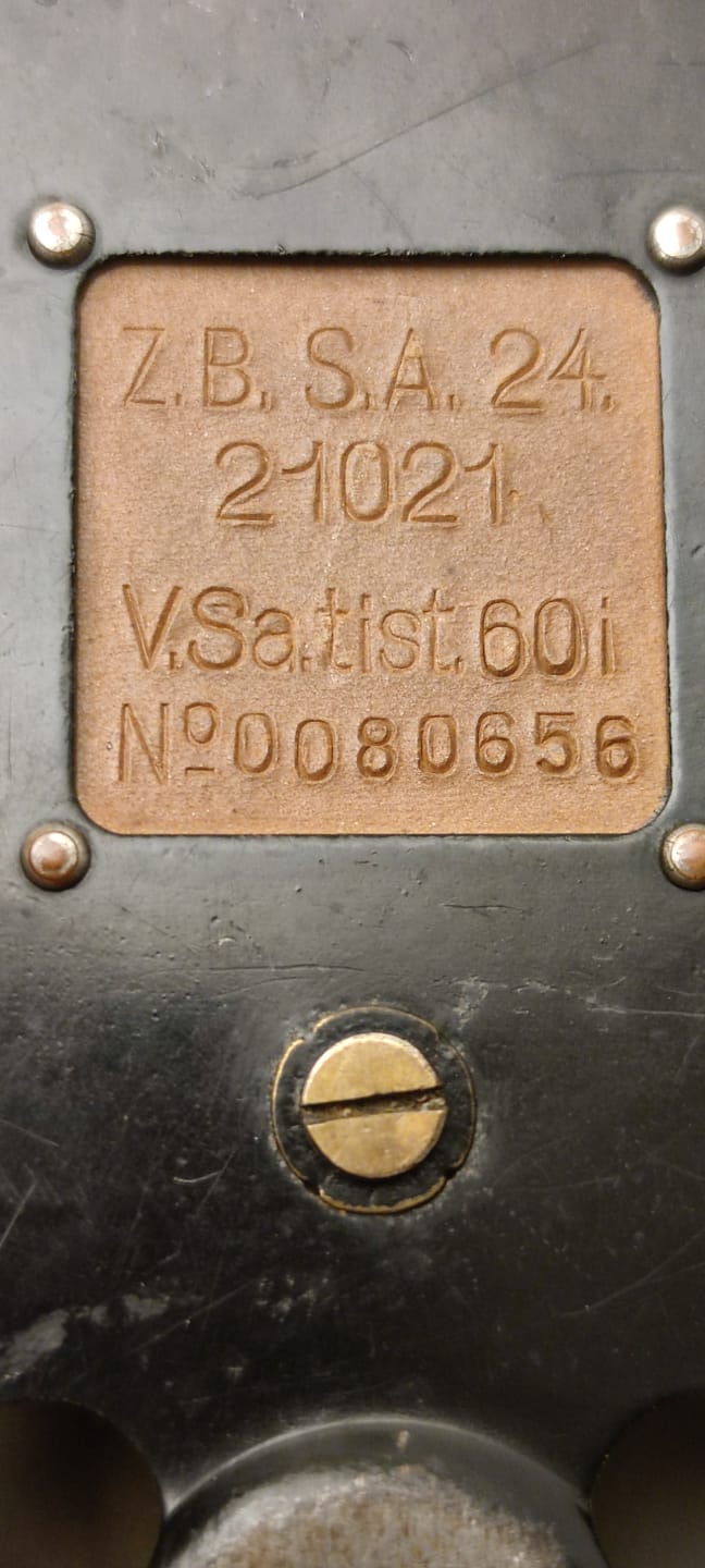 SİYAH BAKALİT İSVEC ÜRETİMİ MASA ÜZERİ MEKANİK CEVİRMELİ TELEFON SERİ NUMARALI