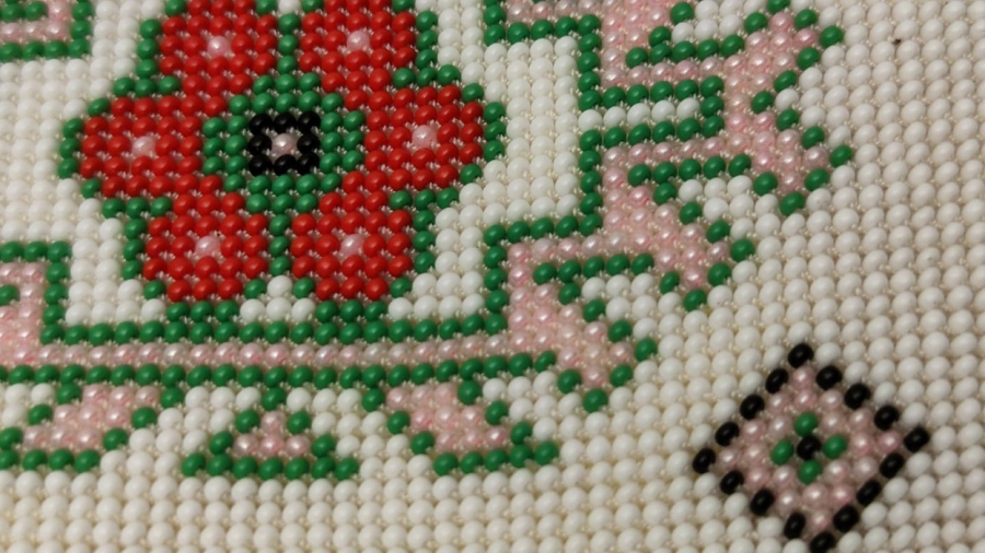 HAPİSHANE İŞİ ORJİNAL BONCUK İŞİ  BAYAN PARA CÜZDANI ÜZERİ DESENLİ