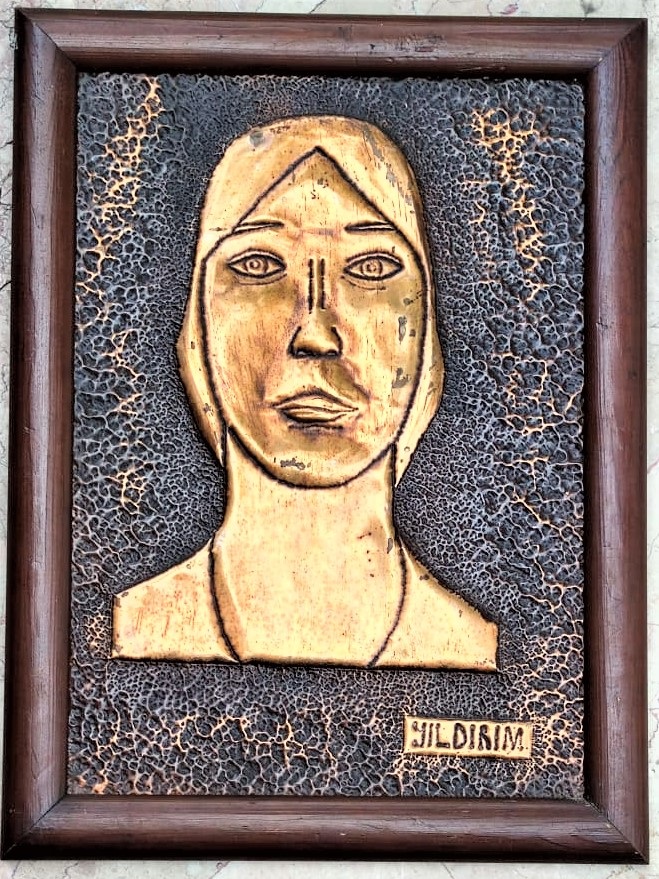 ROLYEF KABARTMA PORTRE CALIŞMASI SANATCI YILDIRIM İMZALI