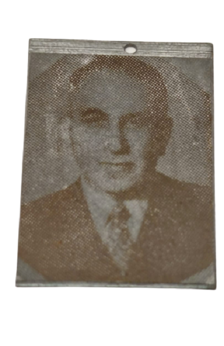 METAL MATBAA KLİŞESİ VESİKALIK RESİM İÇİN TASARLANMIŞ 