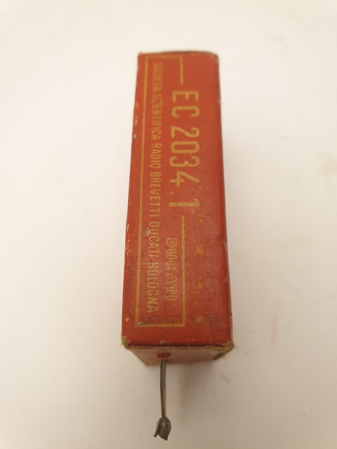 1910 DUCATI 8 PF ELCTRONİC DEVRE ELEMANLARINDAN KAPASİTÖR KONDANSATÖR