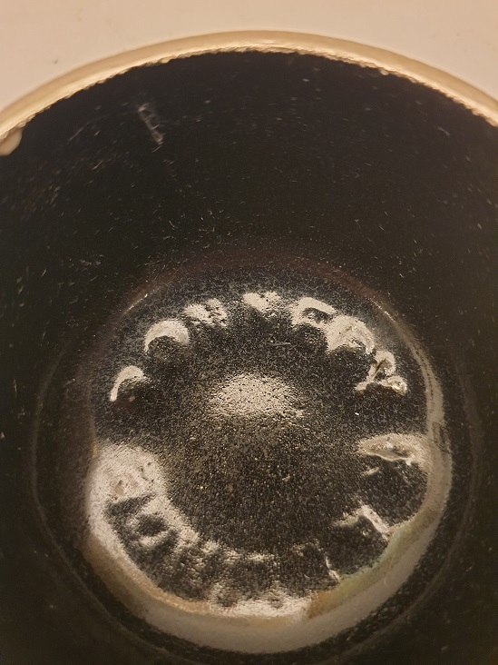 BRONZ CİFT TARAFINDA KULPLARI OLAN  KÜLLÜK