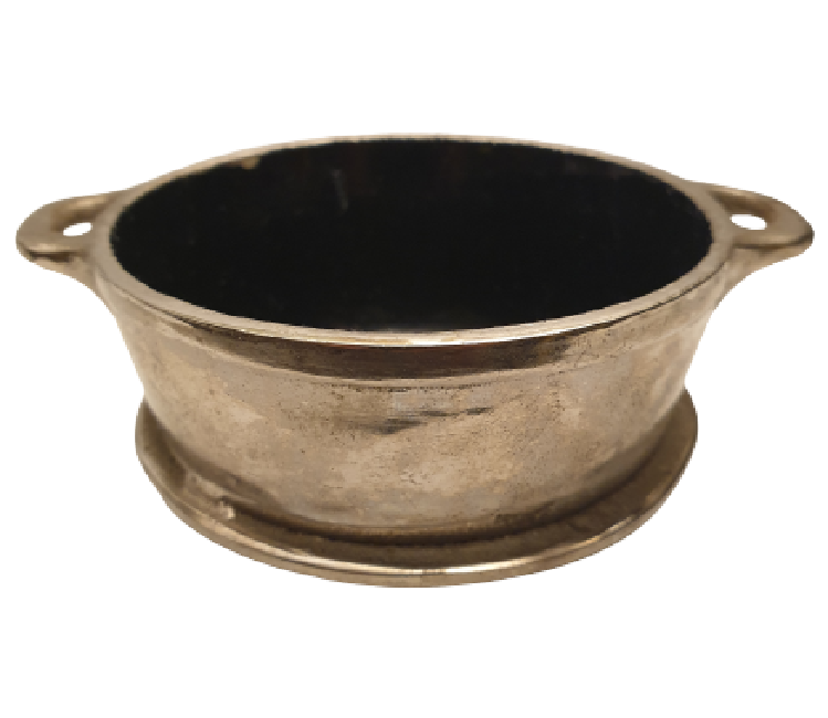 BRONZ CİFT TARAFINDA KULPLARI OLAN  KÜLLÜK