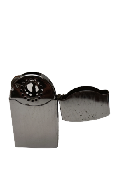 WINDPROOF ZENİTH ÜZERİ İNSİYALLLİ  ZİYA TUNÇALP YAZILI NADİR BENZİNLİ ZİPPO ÇAKMAK.