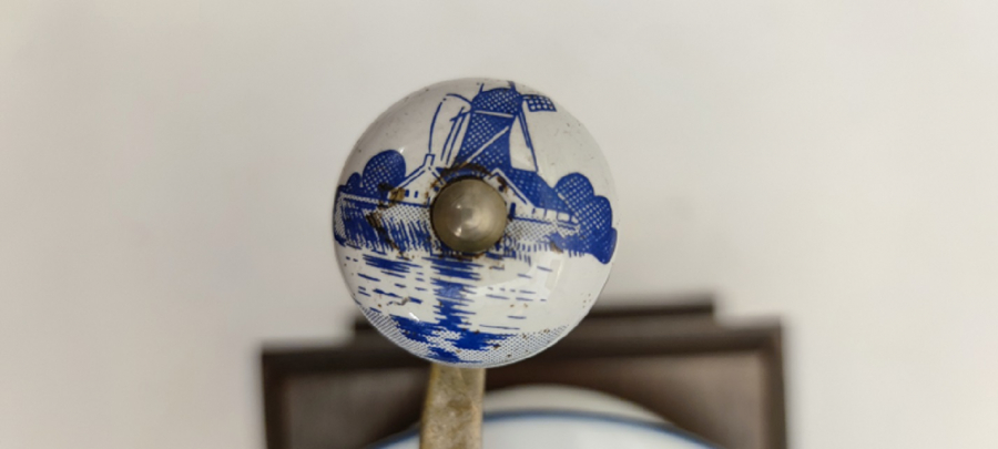 VİNTAGE MR.DUDLEY İNTERNATİONAL EL BOYAMA SERAMİK KAHVE DEGİRMENİ ÖĞÜTÜCÜ