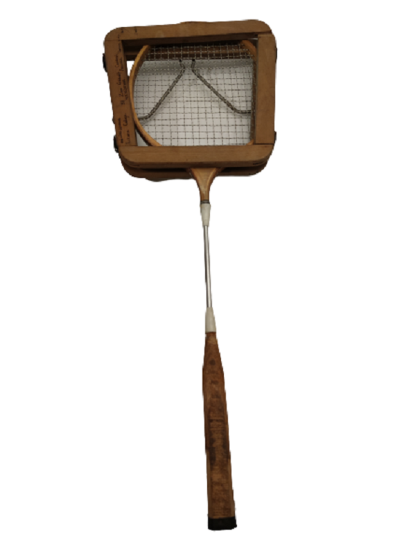1940 AHŞAP KASNAKLI SUN LIGHT BADMINTON RAKETİ VE DUNLOP KORUYUCUSU