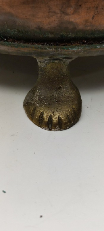 OSMANLI EL YAPIM USTA İŞİ KAHVE KUTUSU KAHVELERDE KULLANILAN BAKIR ÖNÜ İŞLEMELİ KAPAKLI OVAL  PİRİNC AYAKLI