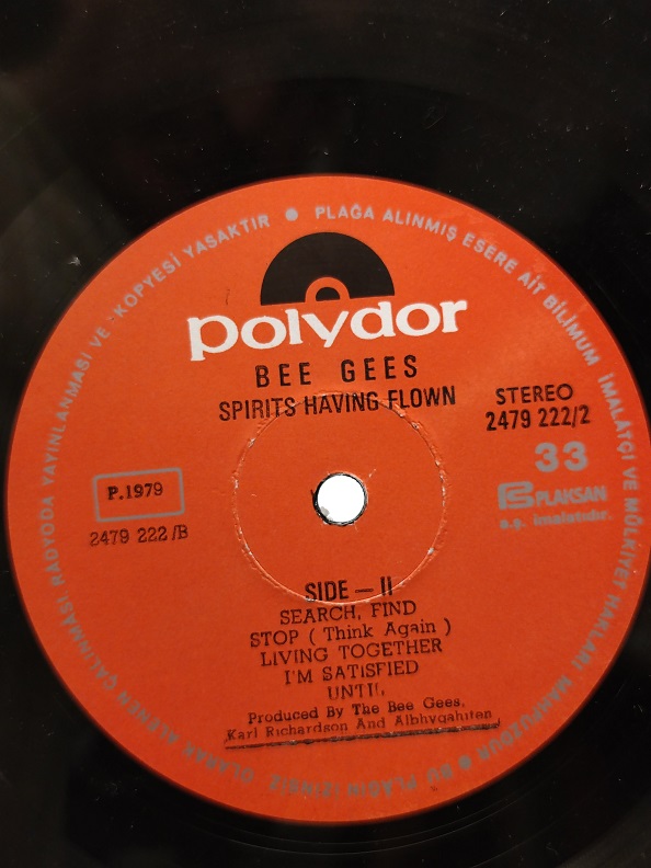 BEE GEES SPIRITS HAVING FLOWN UZUN CALAR 33 DEVİR LP PLAK ORJİNAL KABINDA ORJİNAL BASKISIDIR