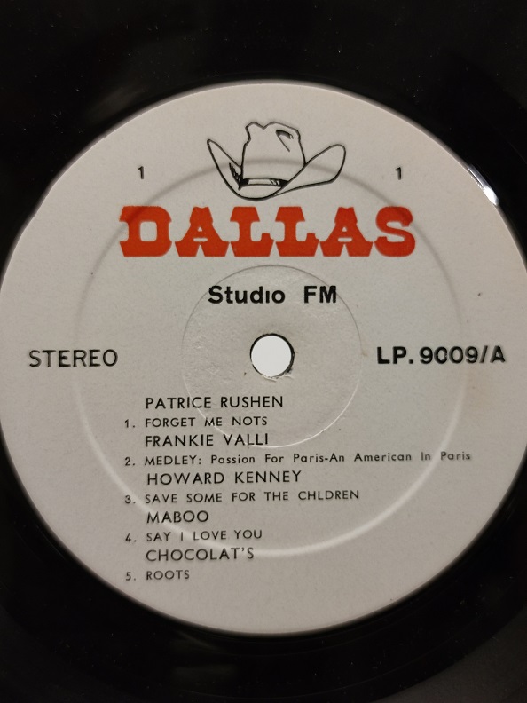 STUDİO FM UZUN CALAR 33 DEVİR LP PLAK ORJİNAL KABINDA ORJİNAL BASKISIDIR