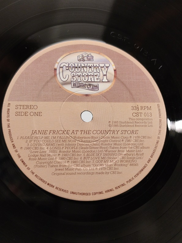 1985 JANİE FRİCKE AT THE COUNTRY STORE UZUN CALAR 33 DEVİR LP PLAK ORJİNAL KABINDA ORJİNAL BASKISIDIR