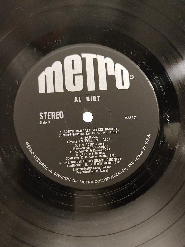 AL HIRT UZUN CALAR 33 DEVİR LP PLAK ORJİNAL KABINDA ORJİNAL BASKISIDIR