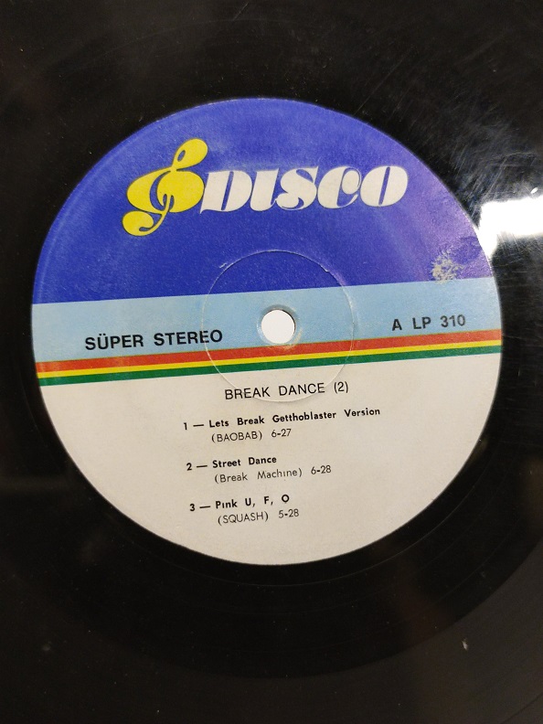 BREAKDANCE 2 SÜPER UZUN CALAR 33 DEVİR LP PLAK ORJİNAL KABINDA ORJİNAL BASKISIDIR