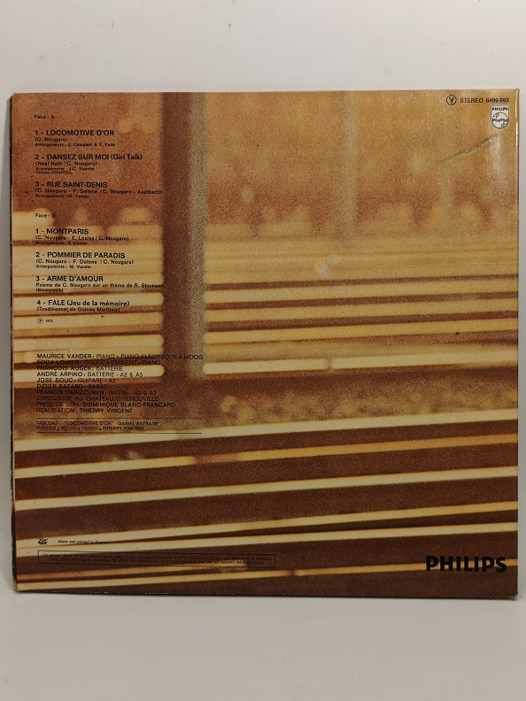 CLAUDE NOUGARO LOCOMOTİV D'OR UZUN CALAR 33 DEVİR LP PLAK ORJİNAL KABINDA ORJİNAL BASKISIDIR