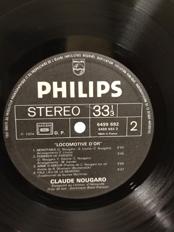 CLAUDE NOUGARO LOCOMOTİV D'OR UZUN CALAR 33 DEVİR LP PLAK ORJİNAL KABINDA ORJİNAL BASKISIDIR