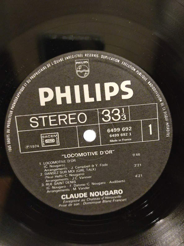 CLAUDE NOUGARO LOCOMOTİV D'OR UZUN CALAR 33 DEVİR LP PLAK ORJİNAL KABINDA ORJİNAL BASKISIDIR