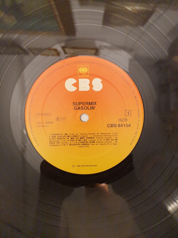 GASOLIN UZUN CALAR 33 DEVİR LP PLAK ORJİNAL KABINDA ORJİNAL BASKISIDIR