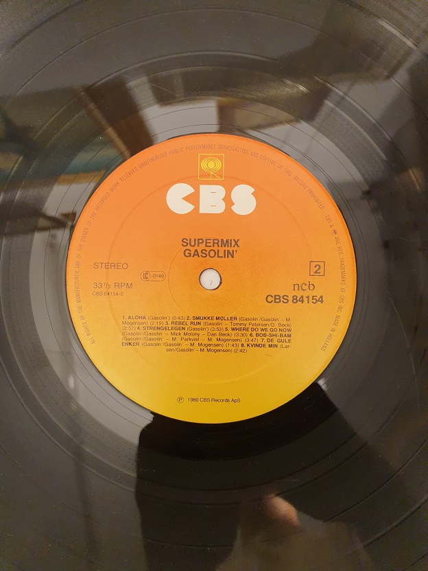 GASOLIN UZUN CALAR 33 DEVİR LP PLAK ORJİNAL KABINDA ORJİNAL BASKISIDIR