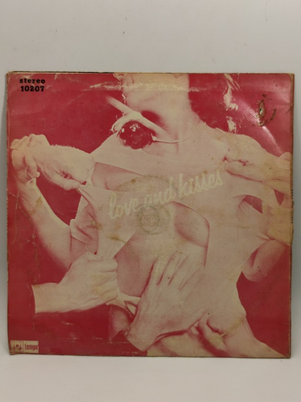 LOVE AND KISSES UZUN CALAR 33 DEVİR LP PLAK ORJİNAL KABINDA ORJİNAL BASKISIDIR