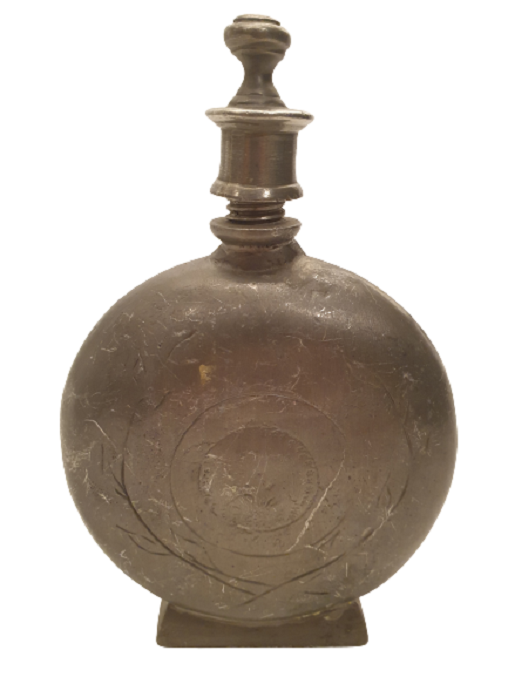 REZEN ÜZERİ İŞLEMELİ KAPAKLI KOKU PARFÜM ŞİŞESİ