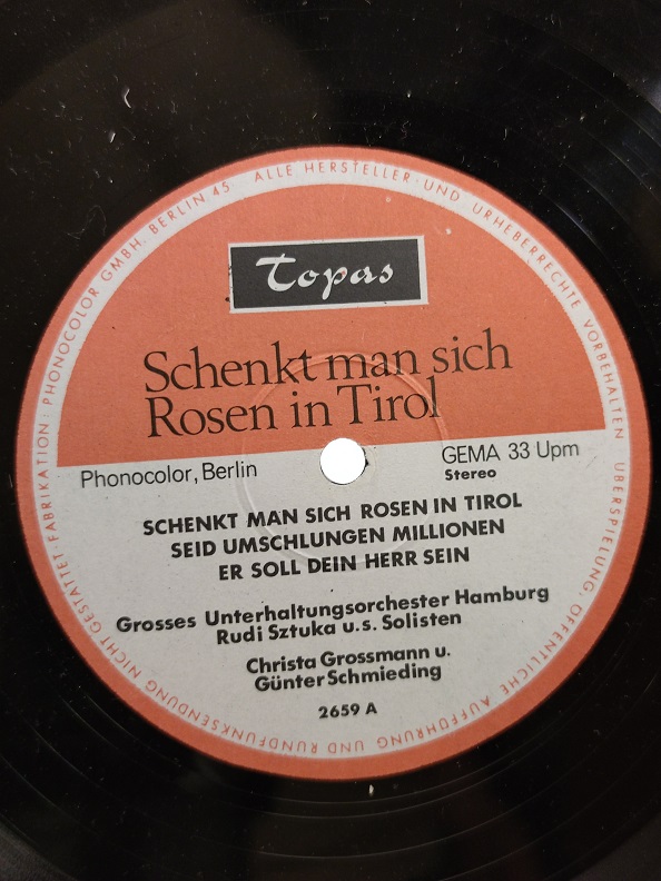 SCHENKT MAN SICH ROSEN IN TIROL UZUN CALAR 33 DEVİR LP PLAK ORJİNAL KABINDA ORJİNAL BASKISIDIR
