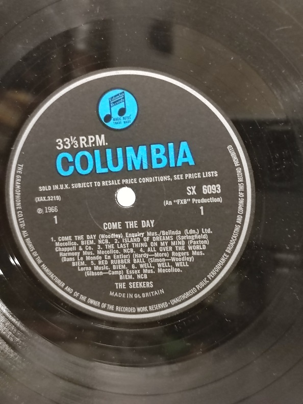 THE SEEKERS COME THE DAY UZUN CALAR 33 DEVİR LP PLAK ORJİNAL KABINDA ORJİNAL BASKISIDIR