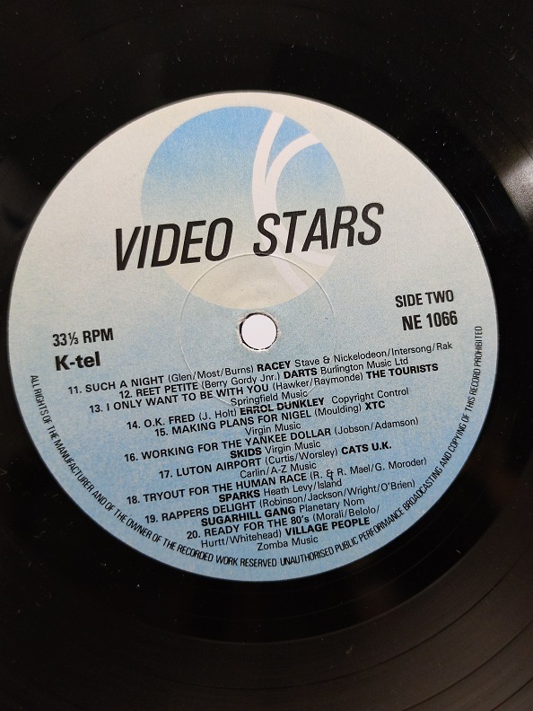 VIDEO STARS UZUN CALAR 33 DEVİR LP PLAK ORJİNAL KABINDA ORJİNAL BASKISIDIR