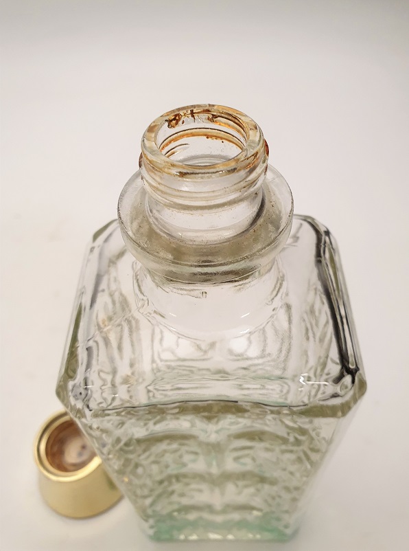 AMERİKAN BAR BARDAKLAR VE ŞİŞE ÜZERİ DESENLİ İÇKİ TAKIMI