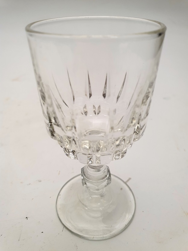 AMERİKAN BAR BARDAKLAR VE ŞİŞE ÜZERİ DESENLİ İÇKİ TAKIMI