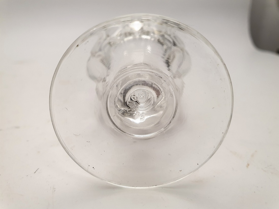 AMERİKAN BAR BARDAKLAR VE ŞİŞE ÜZERİ DESENLİ İÇKİ TAKIMI