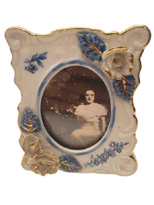 PORSELEN MASA ÜZERİ ÜÇLÜ OBJE KAPAKLI KALP & RESİM CERCEVESİ & MİNİ VAZO