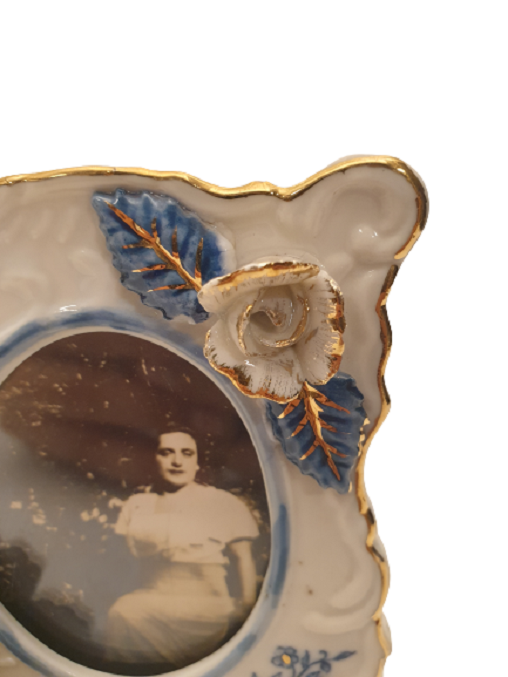 PORSELEN MASA ÜZERİ ÜÇLÜ OBJE KAPAKLI KALP & RESİM CERCEVESİ & MİNİ VAZO