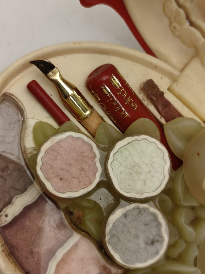 PUPA LİBERTY KİT 5 FASH MICYS MİLANO İTALY  MAKYAJ TAKIMI KULLANILMAMIŞ KOLEKSİYON