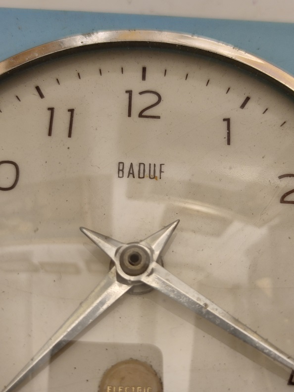 1960 ALMAN BADUF MARKA PORSELEN DİKDORTGEN FORMDA MAVİ BEYAZ MUTFAK DUVAR SAATİ