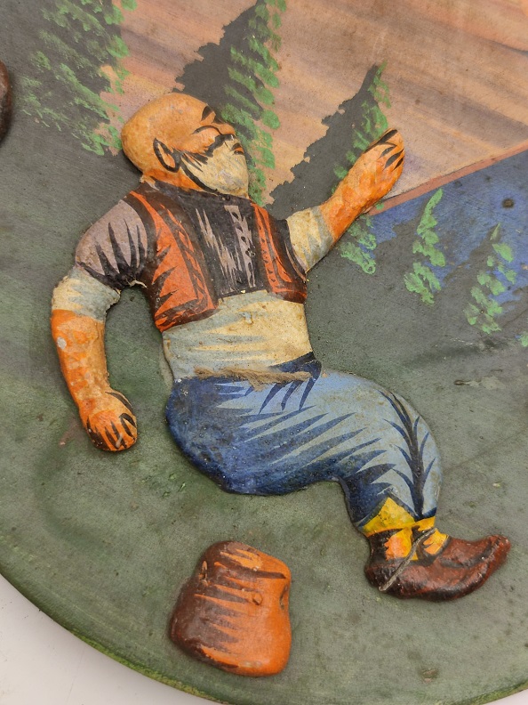 NASRETTİN HOCA KAVUGUNU DÜŞÜRÜRKEN KABARTMALI EL BOYAMA AHŞAP DUVAR TABAĞI