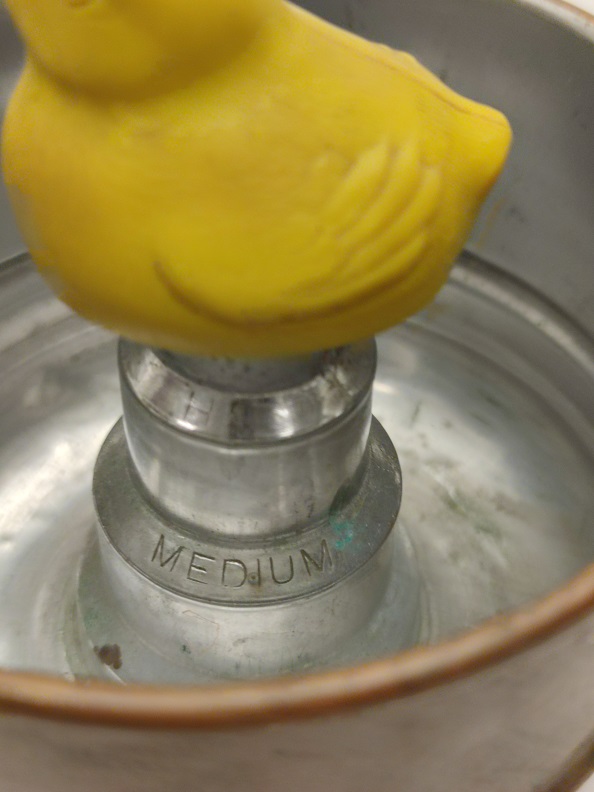 İCERSİDEKİ SIVI ISININCA ÖRDEK SESİ ÇIKARTAN BAKIR DÜDÜKLÜ ISITICI